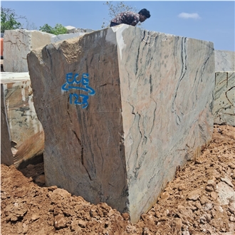 Prada Gold Granite Blocks From Quarry