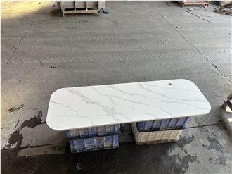 7009 Calacatta Delicato Printed Quartz Cafe Table Tops