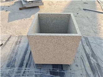 China Yellow Granite Outdoor Garden Planters