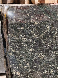 Interior Design Old Emerald Pearl Polished Slabs