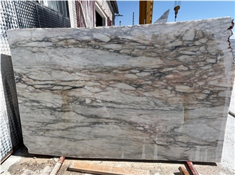 Calacatta Oro Marble Slabs For Interior Design Projects