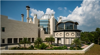 Islamic Museum of Brunei with Moca Creme Fina Limestone